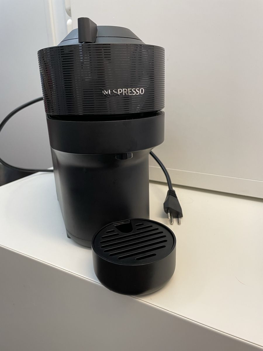 Nespresso Macchine per caffè & Macchine per espresso: Nespresso Venture Pop Schwarz – Usato da Zollikon venduto da yaris0505