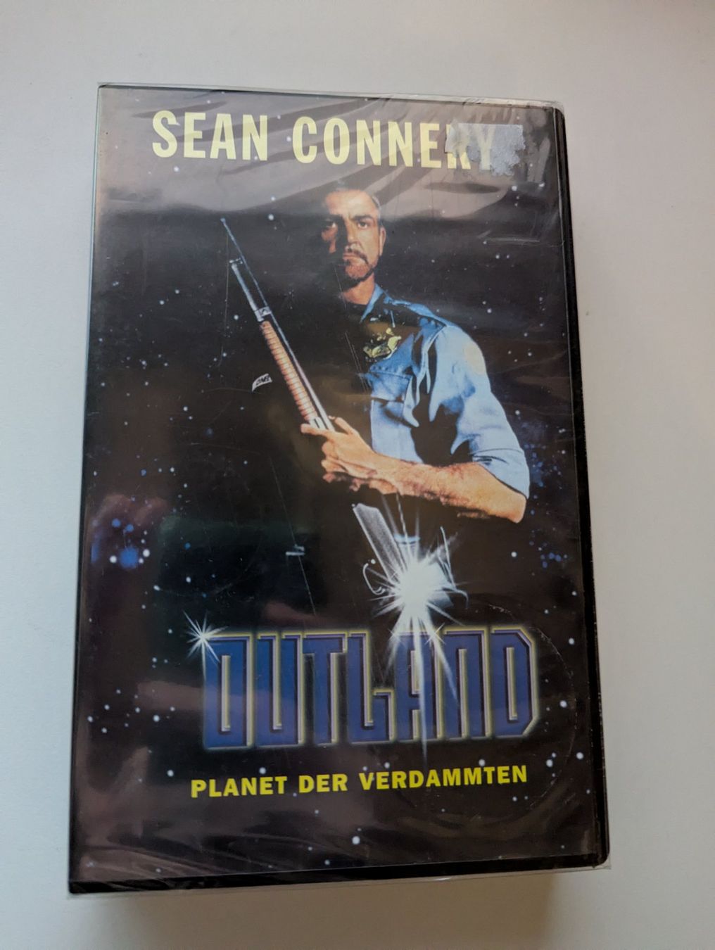Tutti i VHS: Outland - Sean Connery - VHS OVP versiegelt – Nuovo e nell'imballaggio originale da Hünenberg See venduto da SpecialEditionGaming
