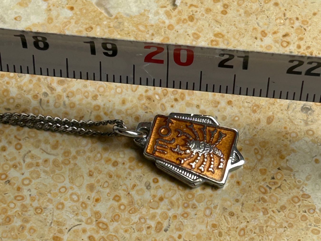 Colliers: Silberkette mit Skorpion Anhänger orange – D'occasion à Laufen par belleskulptur 7