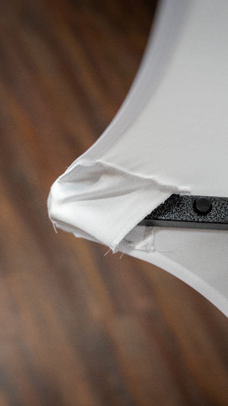 Tessuti: 118x Stretch Stuhlhussen mit Stoffüssen – Usato da Toffen venduto da Vanessa_Germann 3