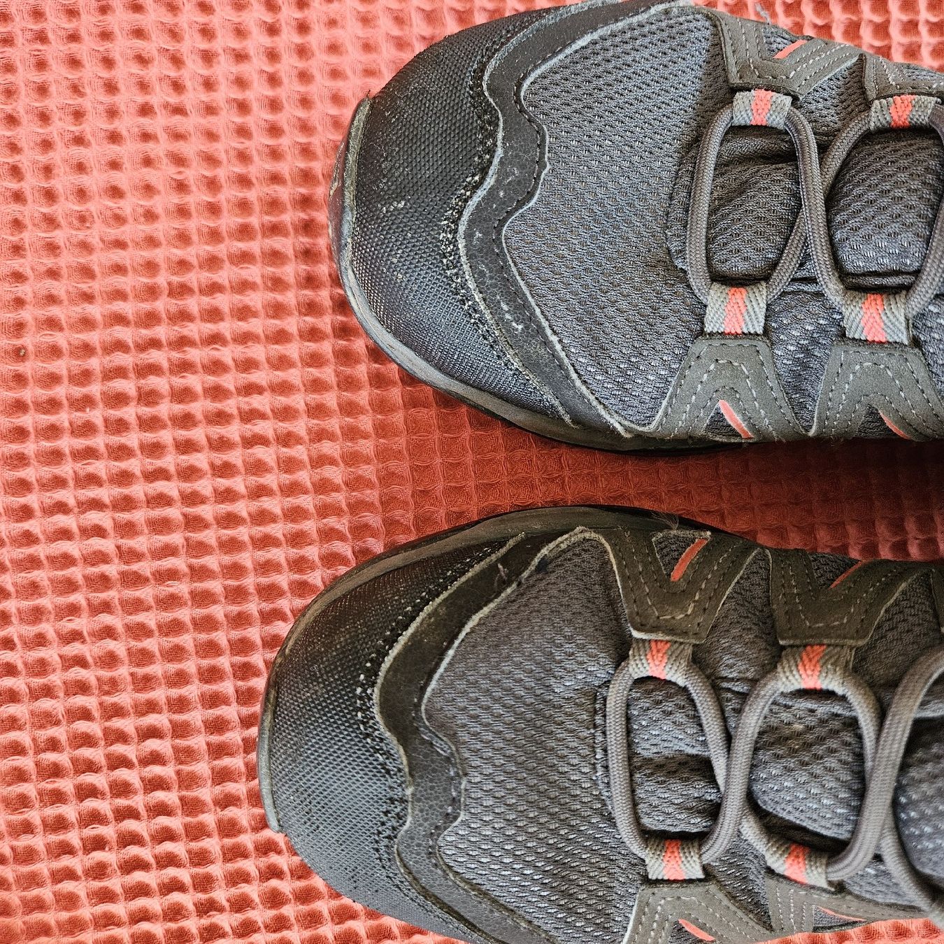 Salomon Scarpe da uomo: Salomon Wanderschuhe Gr. 38 – Nuovo (secondo la descrizione) da Herrliberg venduto da daki0017 1