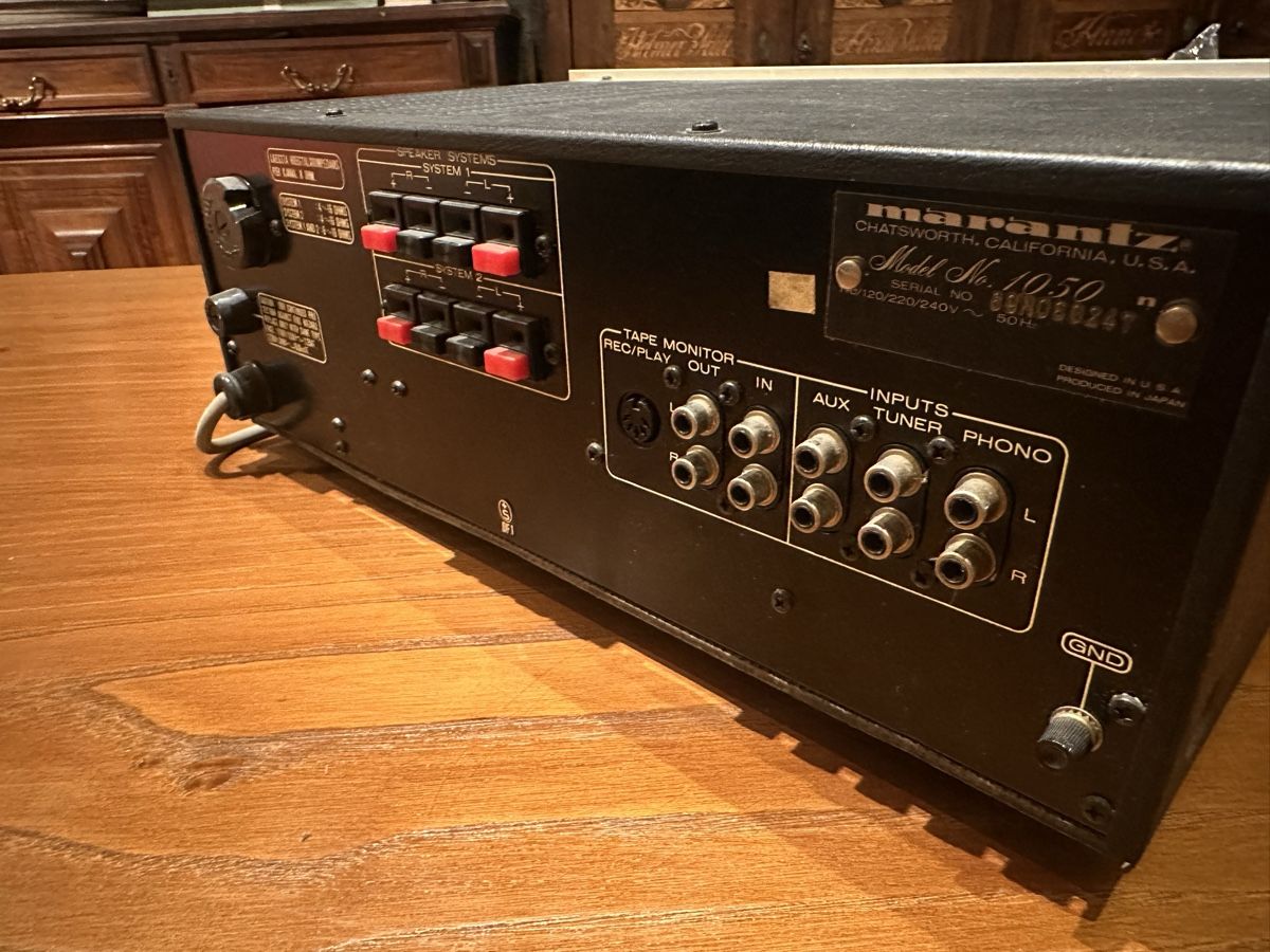 Marantz Verstärker: Amplificateur Marantz Model 1050  – Gebraucht aus Villeneuve VD von ipad56pro 2