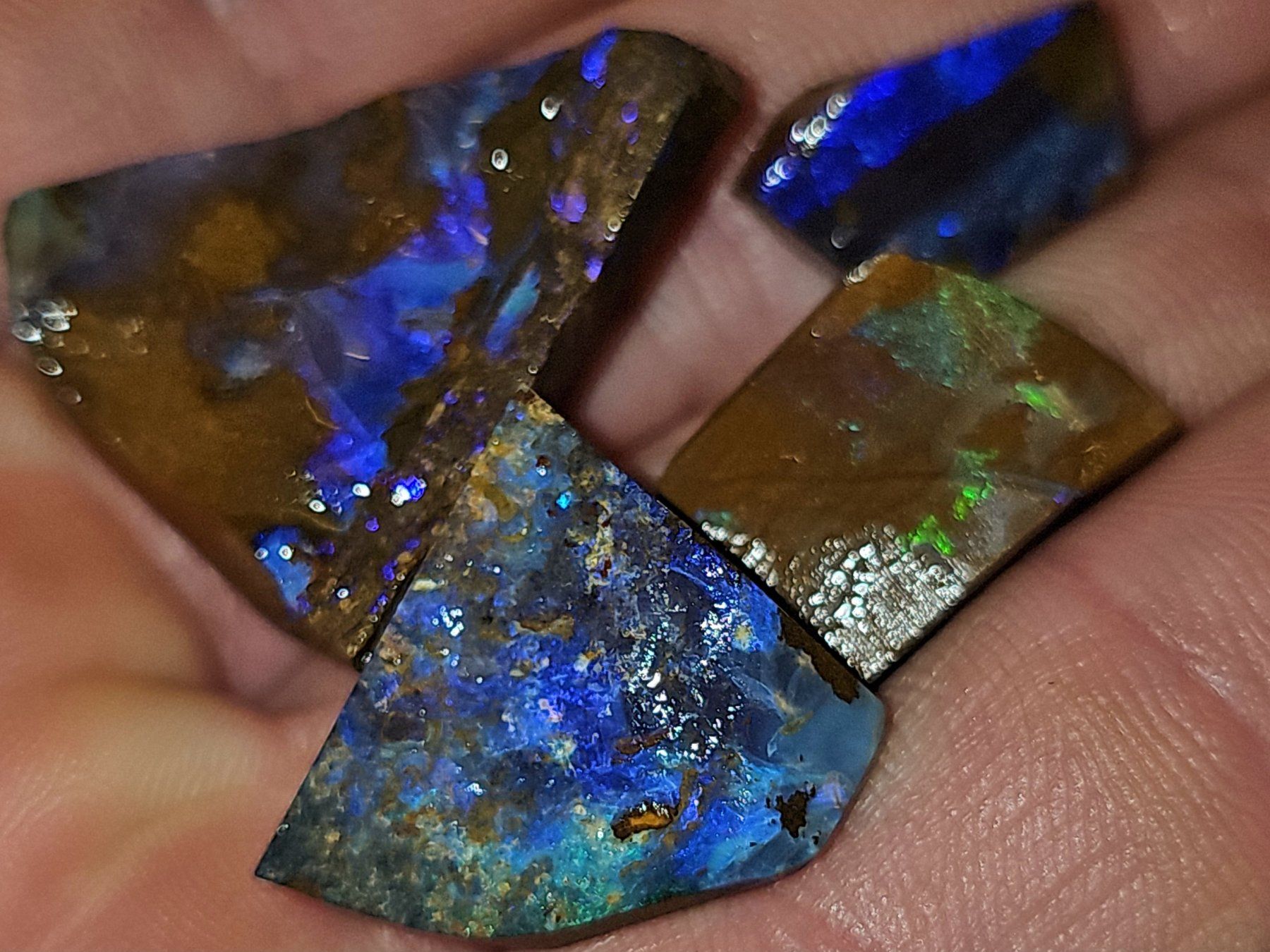 Pietre preziose: Australische Boulder Opal Rohsteine – Nuovo e nell'imballaggio originale da Uerkheim venduto da Winwinner 2