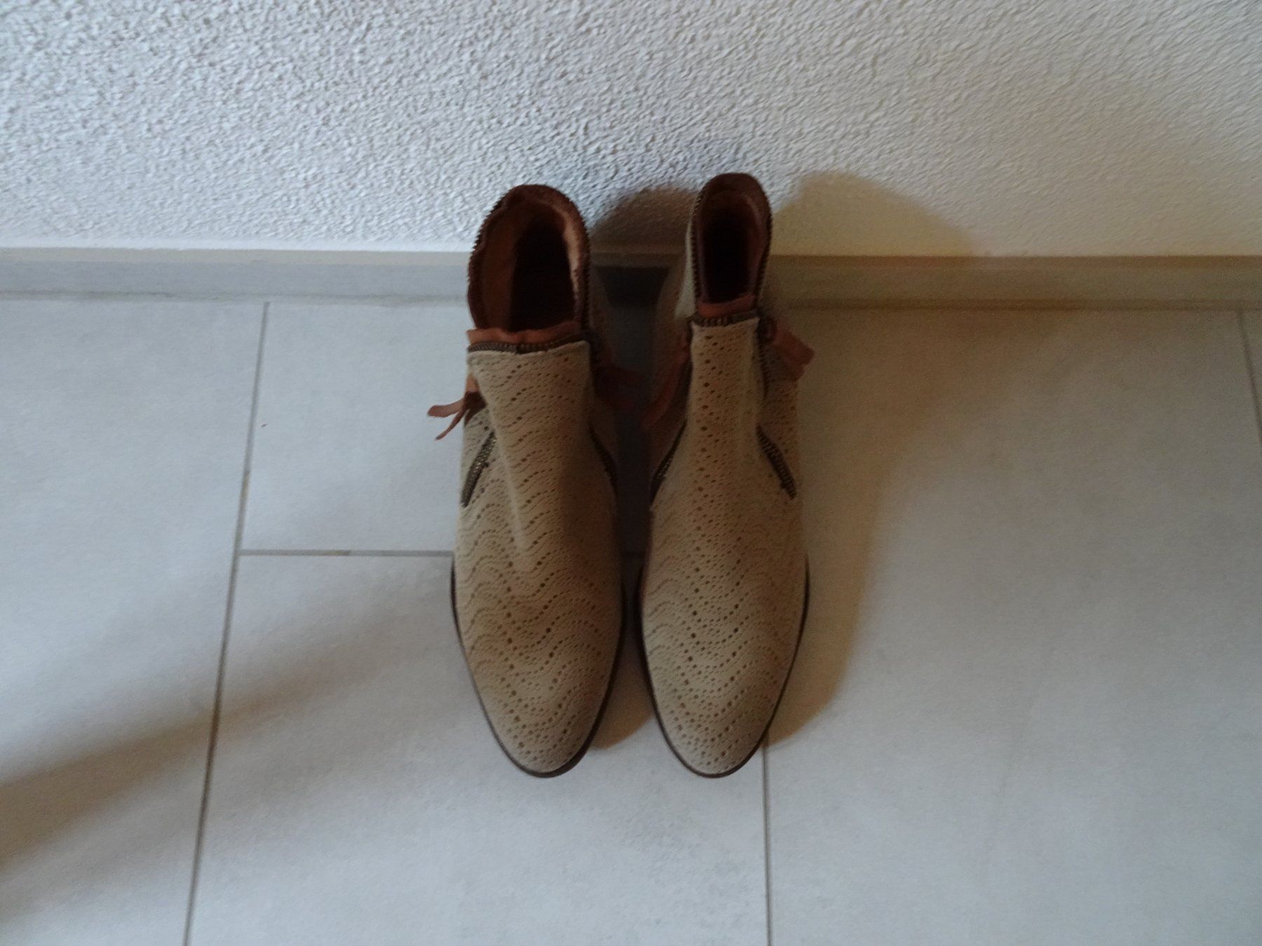 Scarpe da donna: Coque Terra Leder Stiefeletten Gr. 40 - 426269 – Usato da Küssnacht am Rigi venduto da Schuhe-Secondhand 1