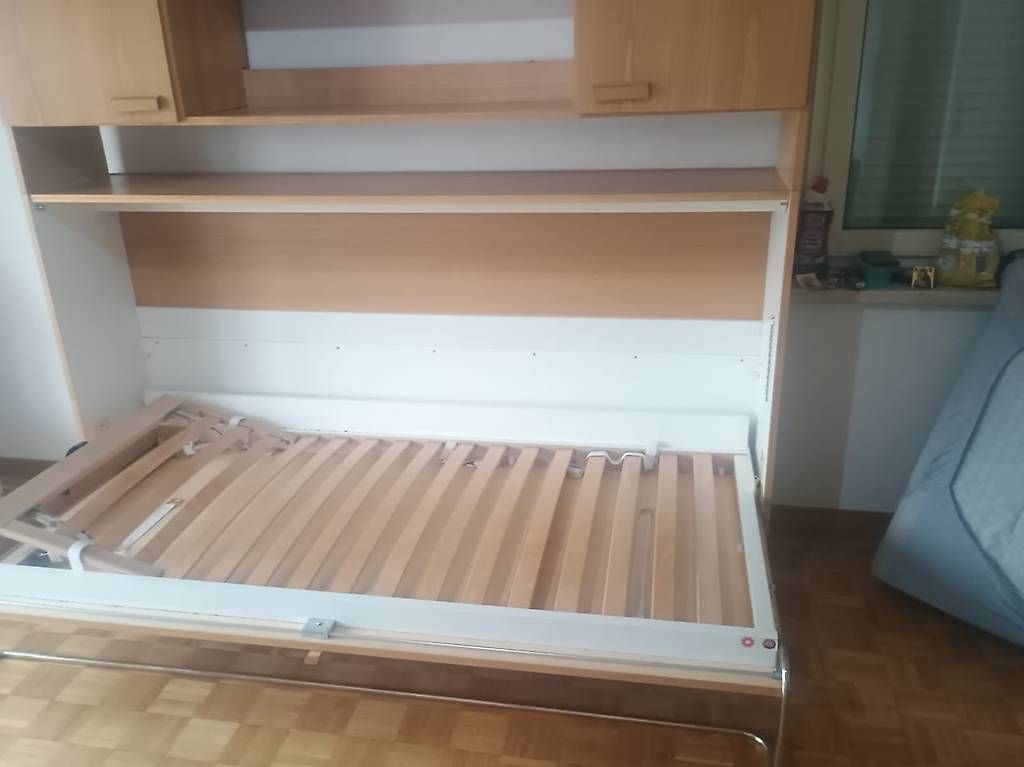 Letti: Bett Schrank. Klapp Bett. Gästebett – Usato da Merenschwand venduto da Top-top 2