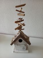 Charmantes Vogelhäuschen zum aufhängen