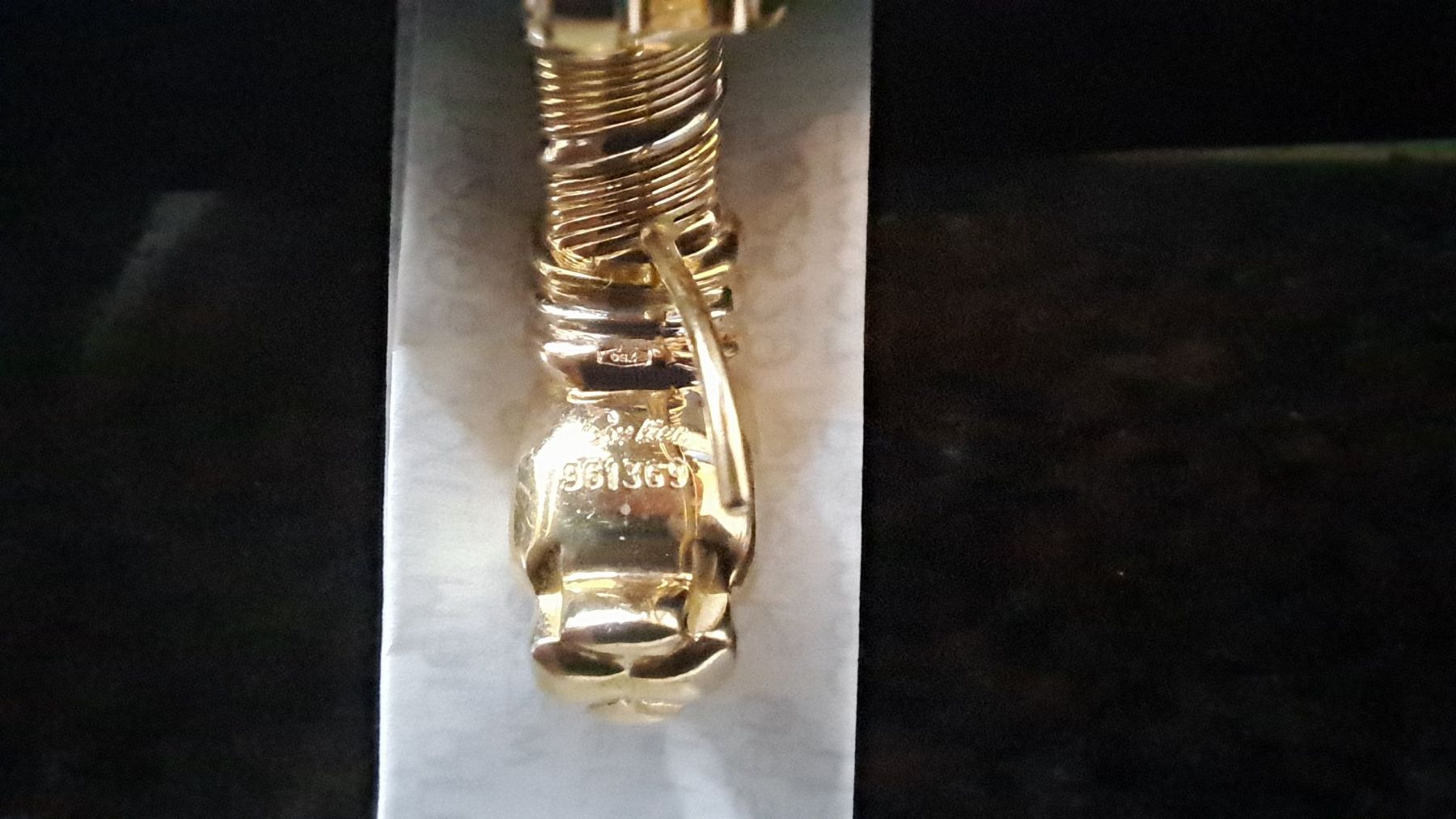 Cartier Boucles d'oreille: Wunderschöne Ohrstecker von Cartier – D'occasion à Pfäffikon ZH par Valsangiaccomo 6