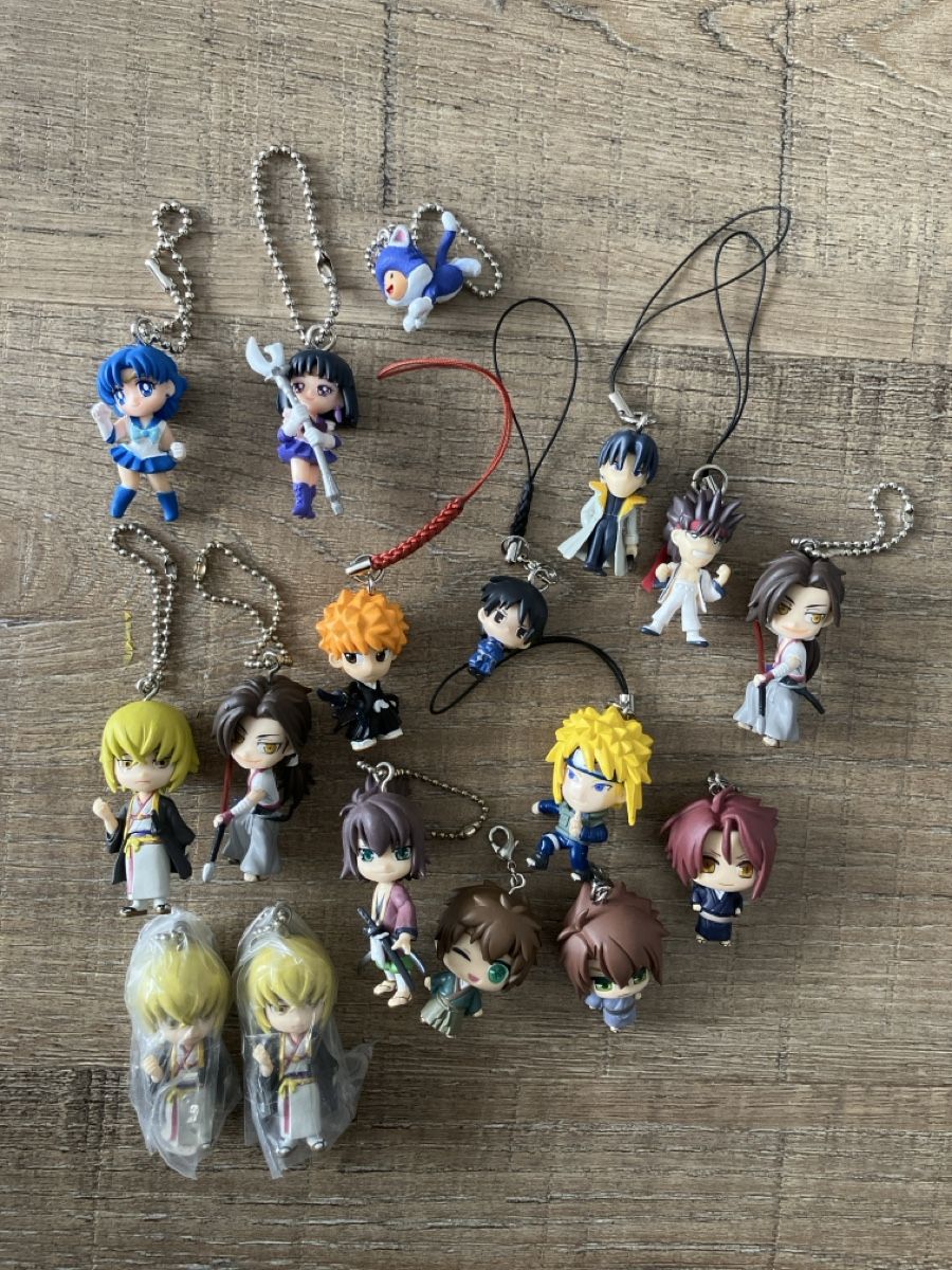 Figuren: Diverse Manga und Anime Anhänger – Gebraucht aus Balsthal von Diviko