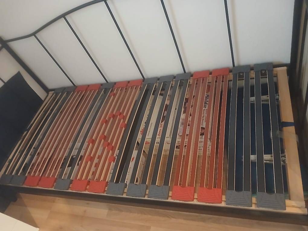 Letti: Bettgestell inkl. Lattenrost – Usato da Liestal venduto da Sed_r65z 2