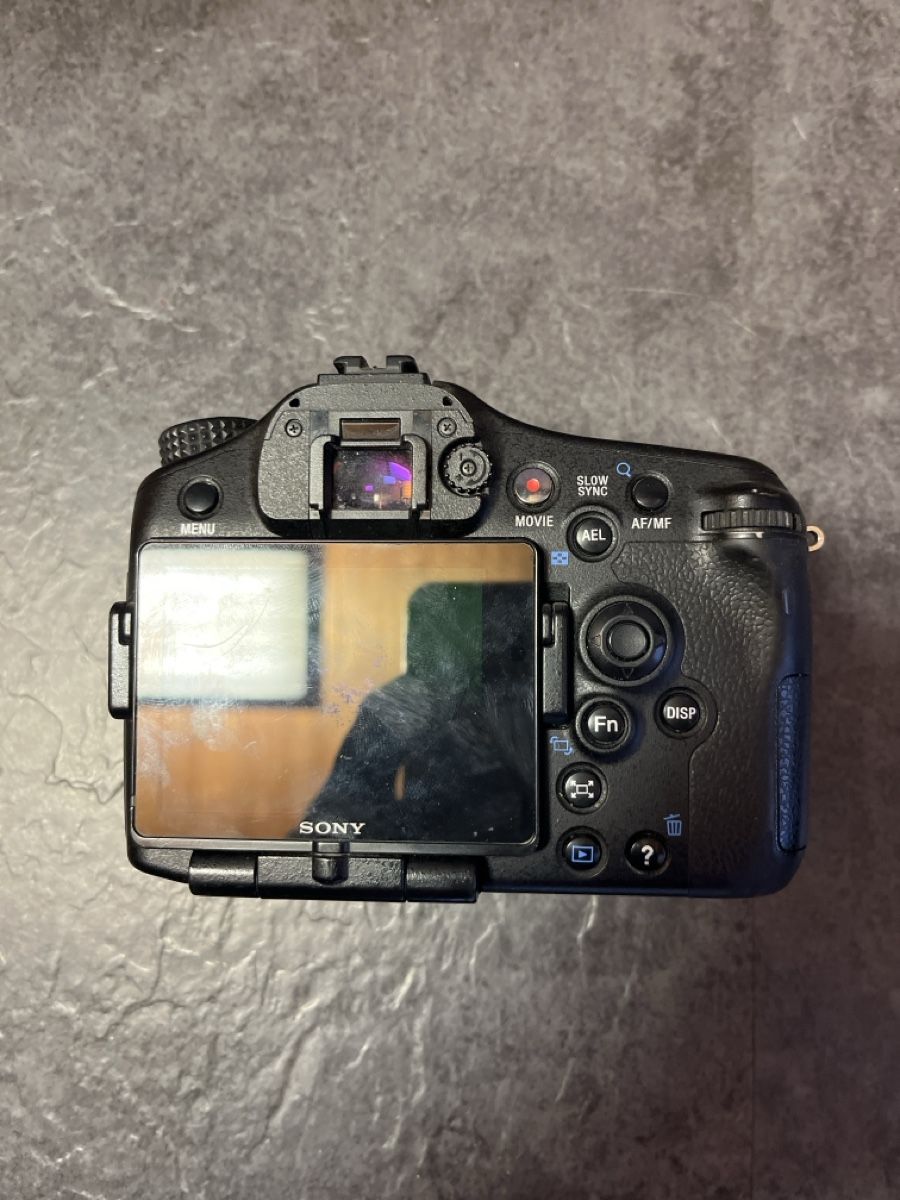 Sony Fotocamera: Sony A77 – Difettoso da Langwies venduto da ann_n88c 2