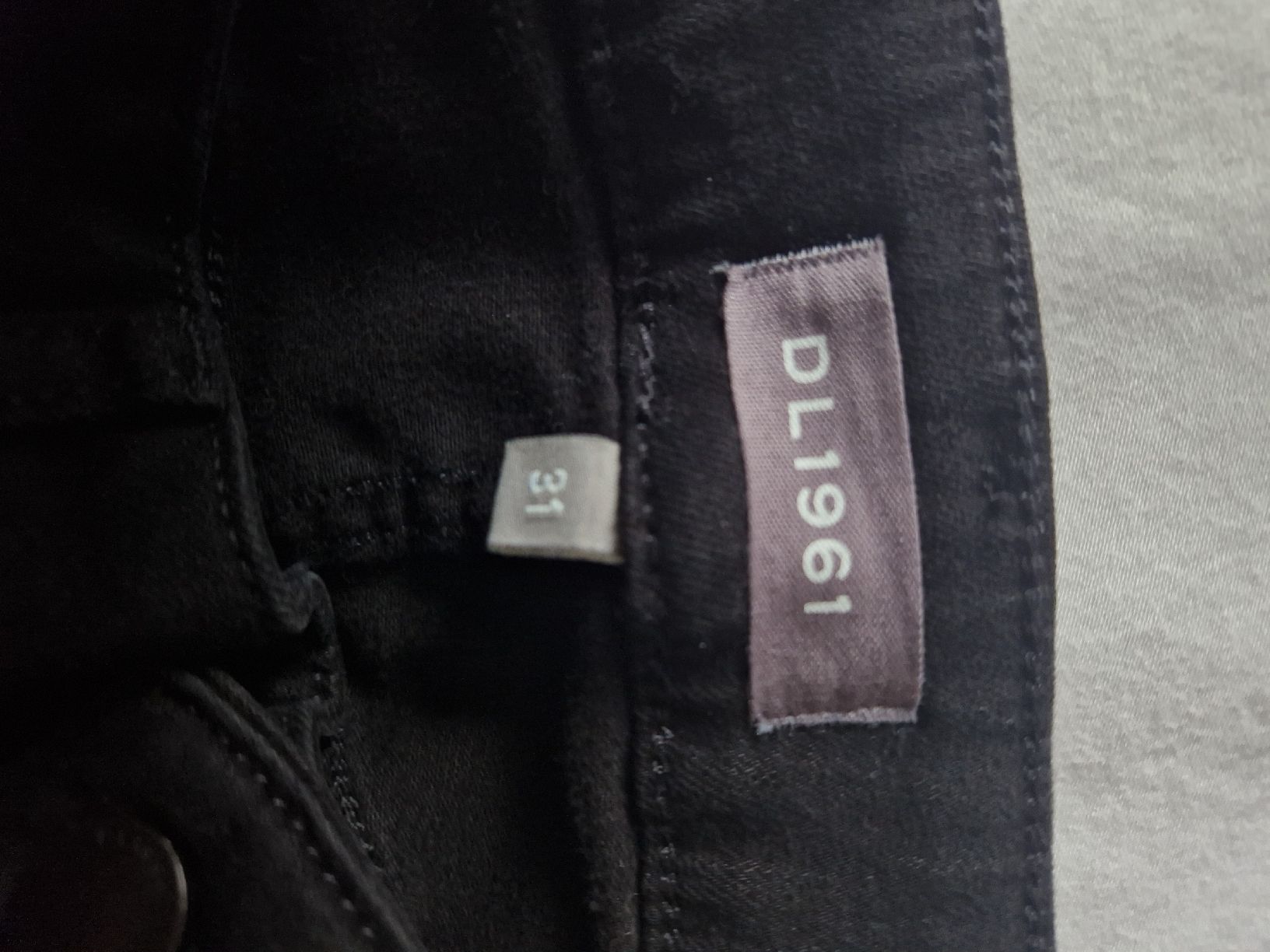 Jeans: Jeans DL1961. Original – Nuovo e nell'imballaggio originale da Arbedo venduto da Gyn 5