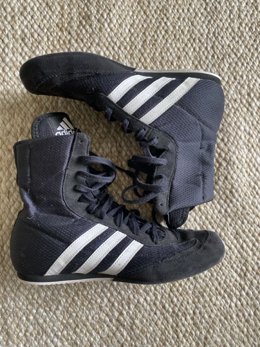Adidas Herrenschuhe: Adidas Boxschuhe Gr. 38, top Zustand – Gebraucht aus Luzern von Willimaus