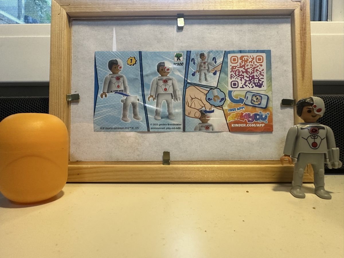 Playmobil Giocattoli: Kinder Überaschungs Ei Detective Comics - Cyborg – Nuovo e nell'imballaggio originale da Zofingen venduto da arl_2mj6
