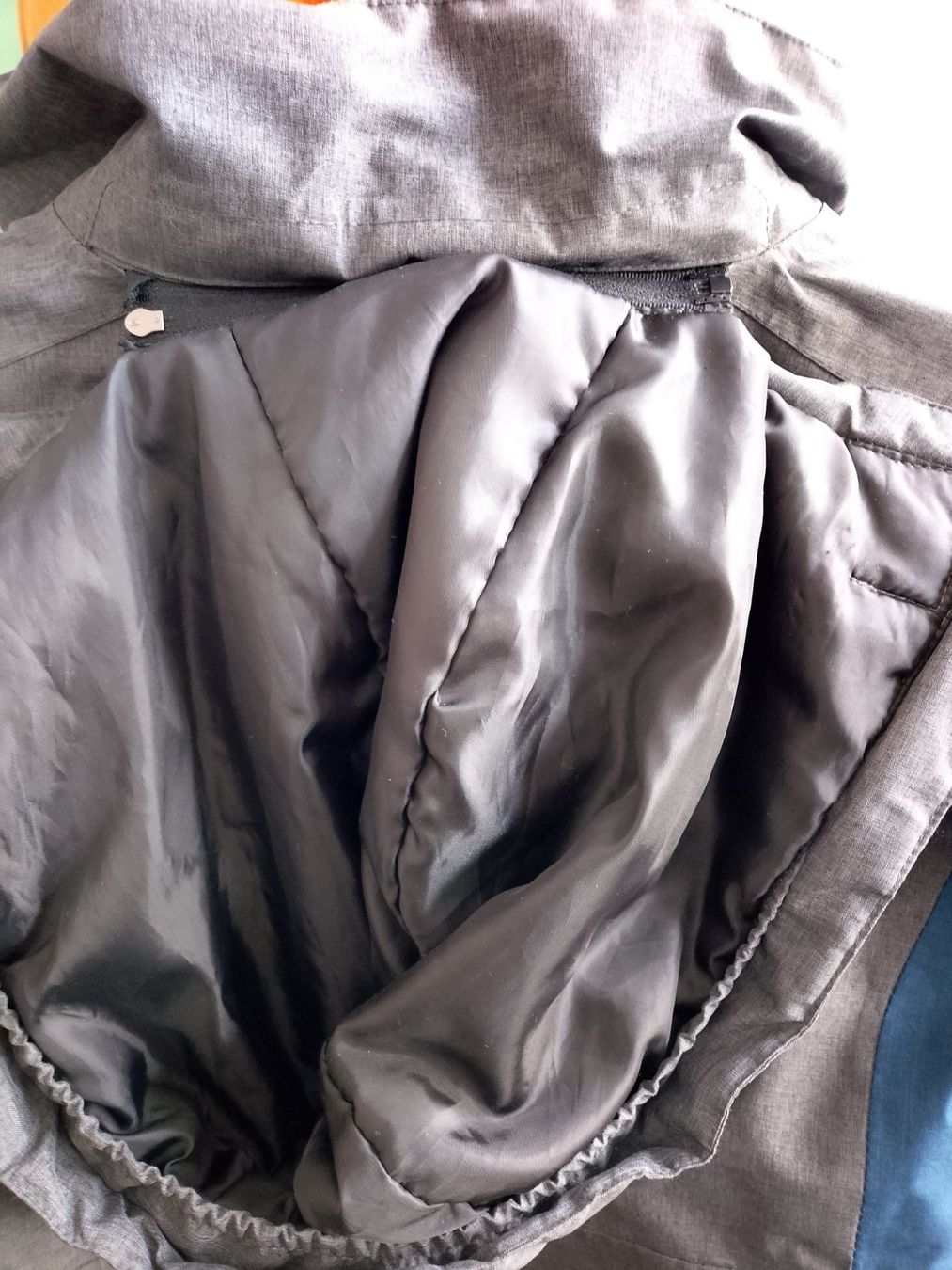 Jacken & Mäntel: Veste d'hiver 128 – Gebraucht aus Fribourg von mar_z757 2