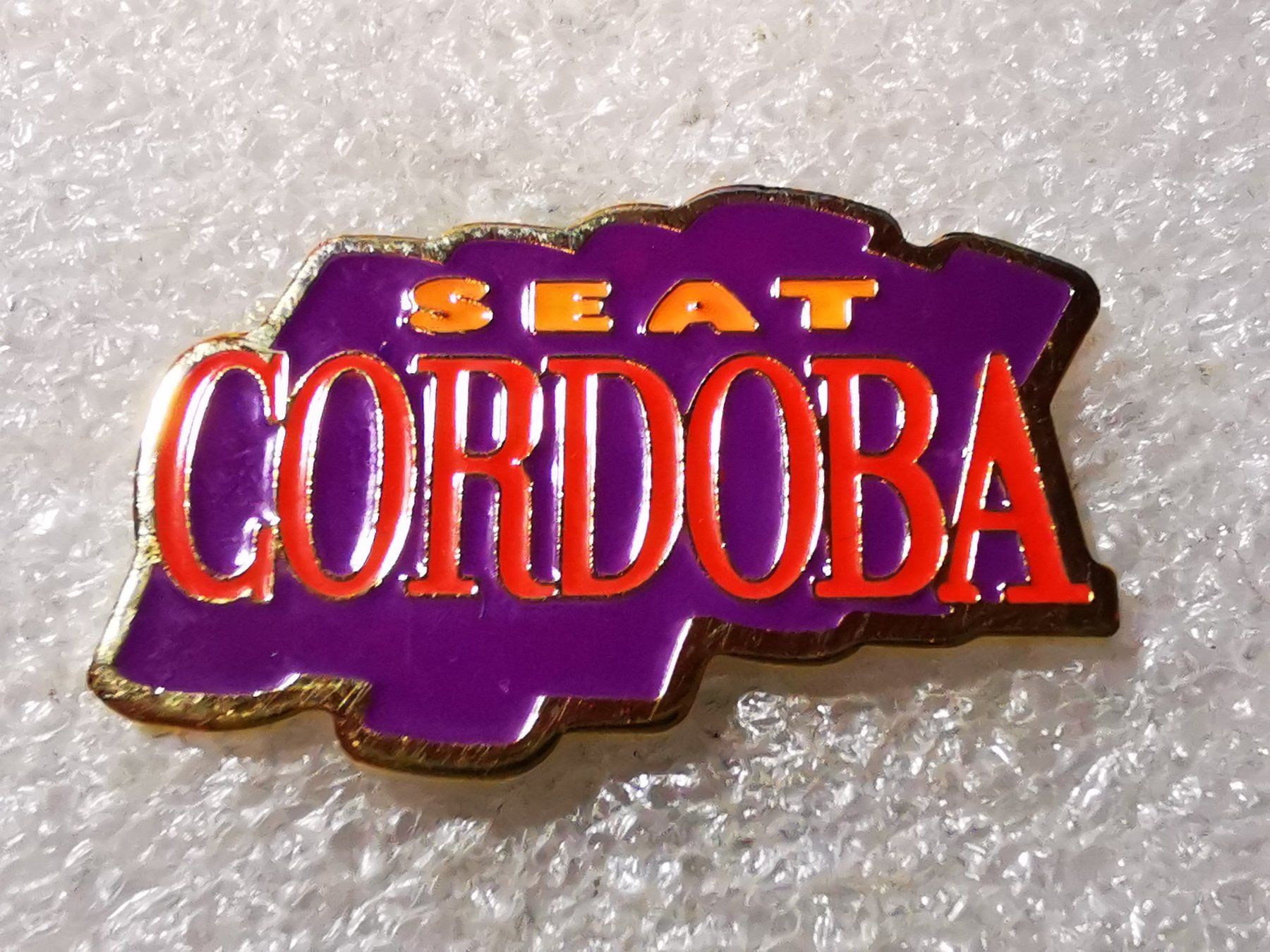 Placchette & Badge: Ansteckpin 192: Auto Seat Cordoba – Usato da Oppligen venduto da Pin-Fall-Shop