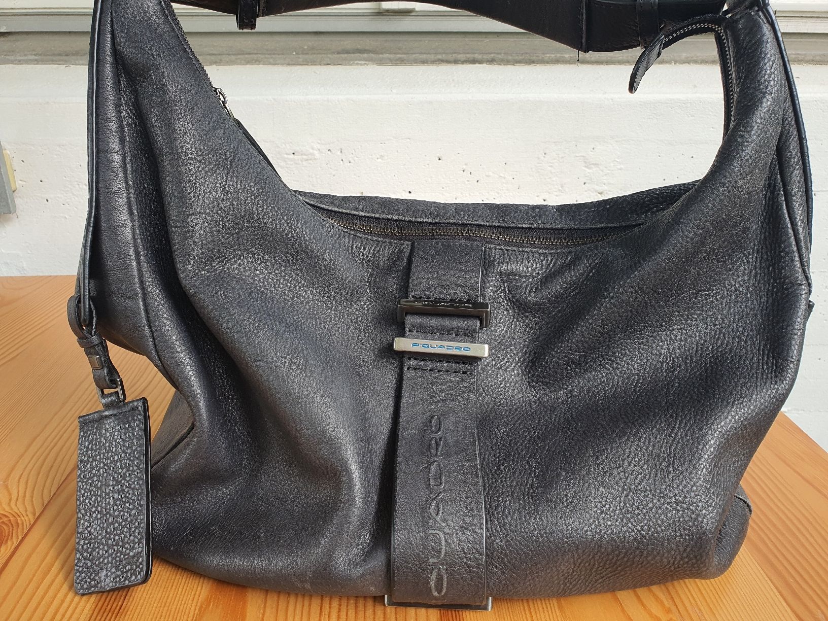 Piquadro Borse da donna: PIQUADRO Damen Handtasche Leder – Usato da Zürich venduto da slvgen 1