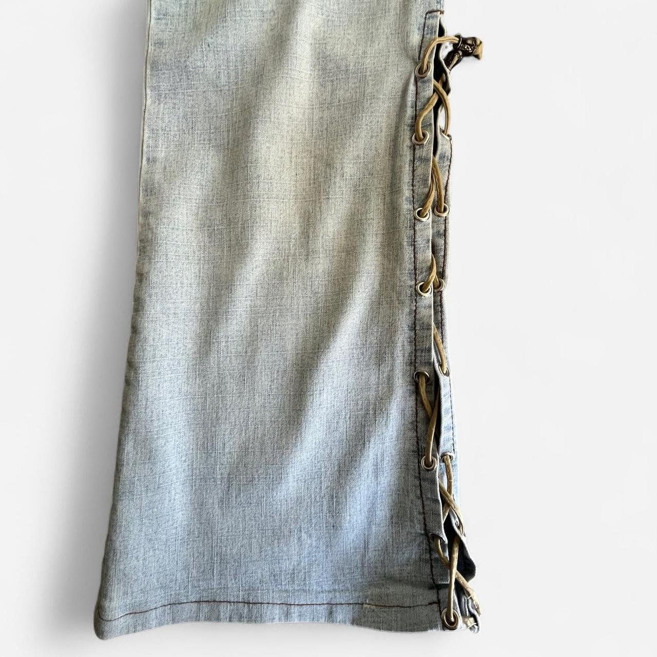 Jeans: Vintage y2k Bootcut Jeans hellblau mit Schnürung – Usato da Sion venduto da mol_9tmp 3
