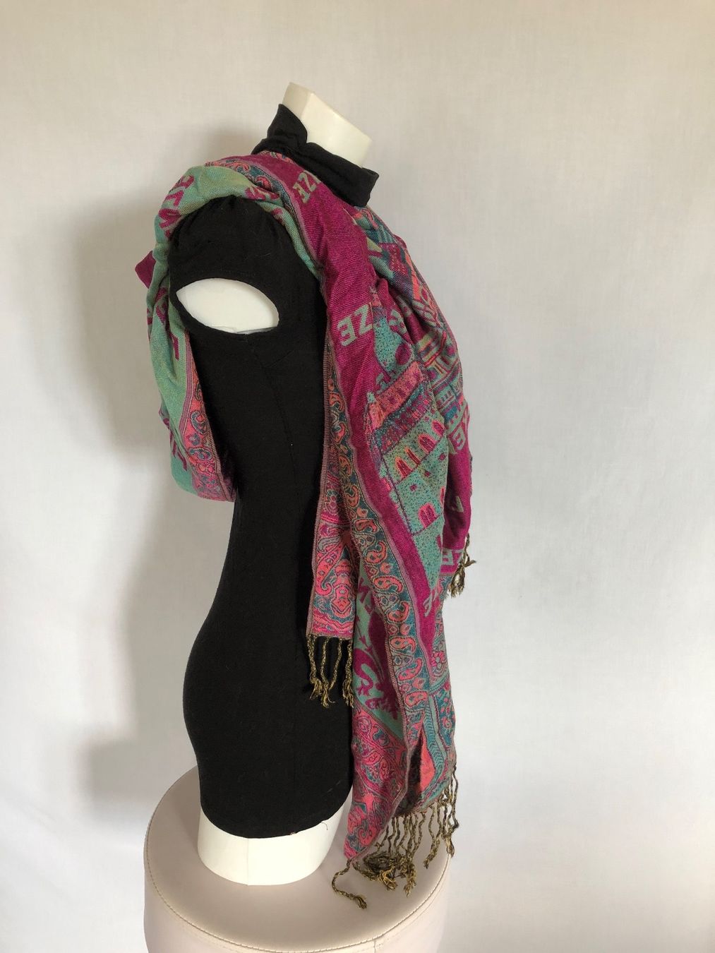 Foulard & Sciarpe: Écharpe oversize Pashmina rose fuchsia et turquoise Firenze – Nuovo (secondo la descrizione) da Coppet venduto da Vanessamode 2