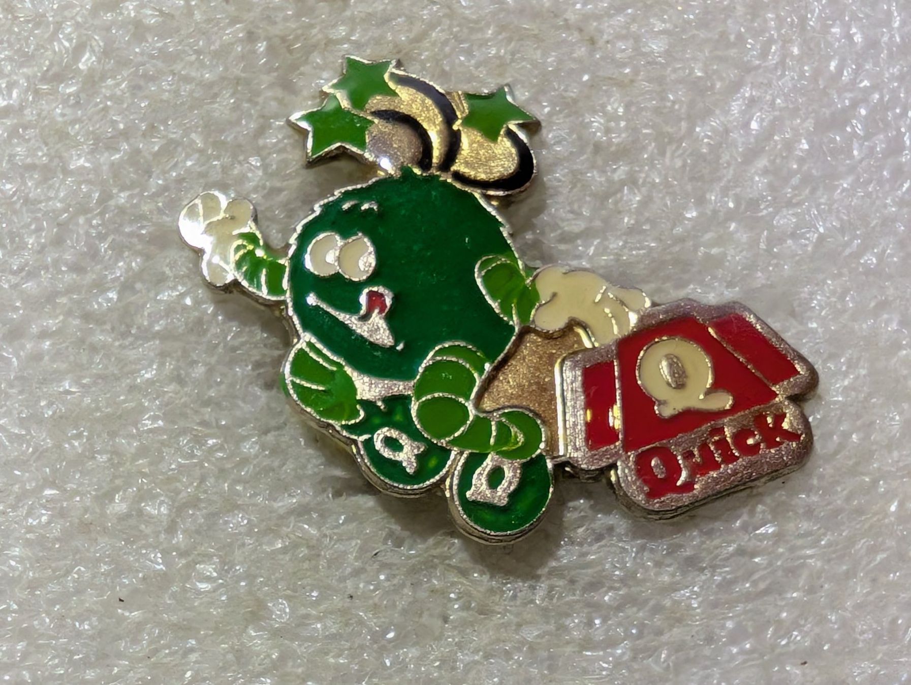 Placchette & Badge: Ansteckpin 173: Quick – Usato da Oppligen venduto da Pin-Fall-Shop