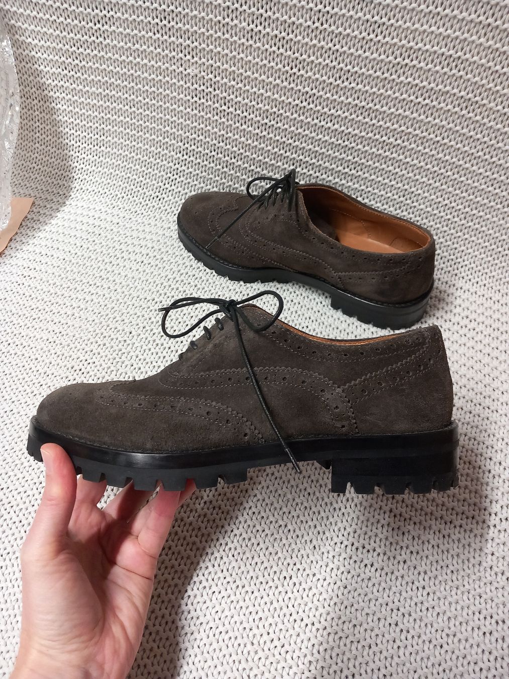 Navyboot Scarpe da donna: Navyboot Wildlederschuhe (Budapester) Gr. 36 – Usato da Gwatt (Thun) venduto da umwelt-brocki 2