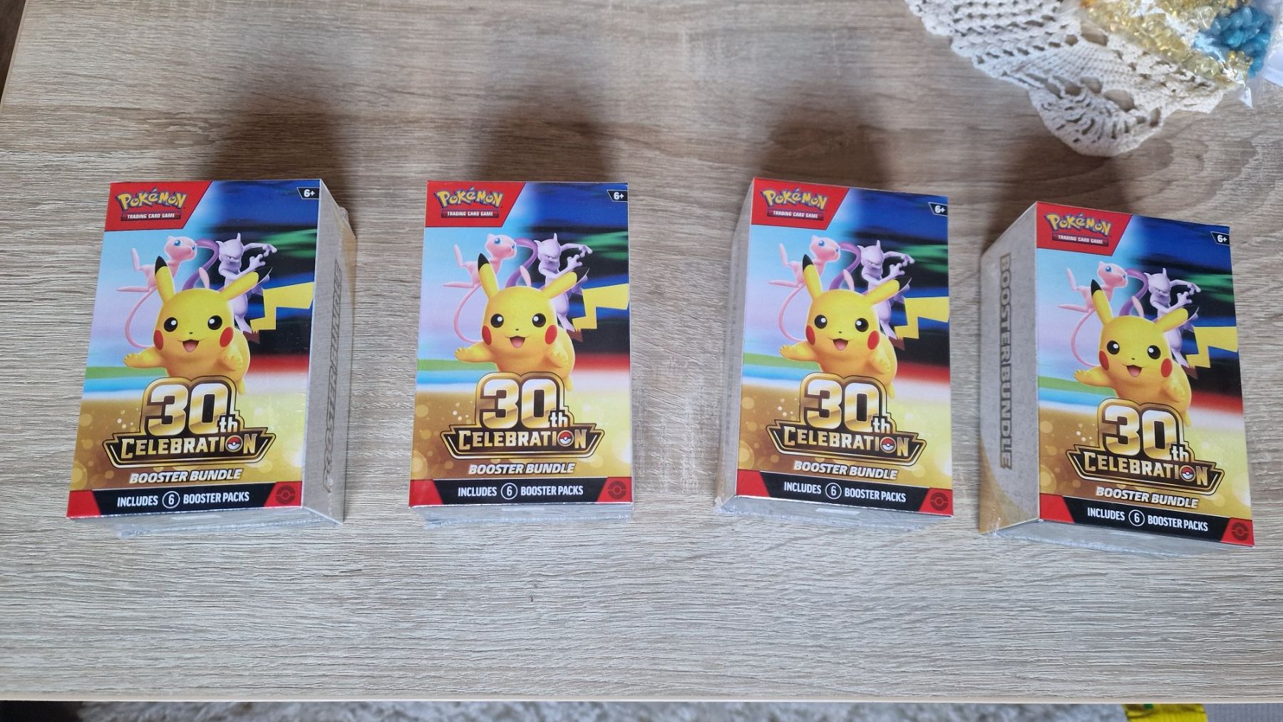 Pokémon Cartes à collectionner: 30th Pokémon Booster Bundle 4x EN – Neuf avec emballage d'origine à Oetwil a.d. Limmat par ErikMayer 1