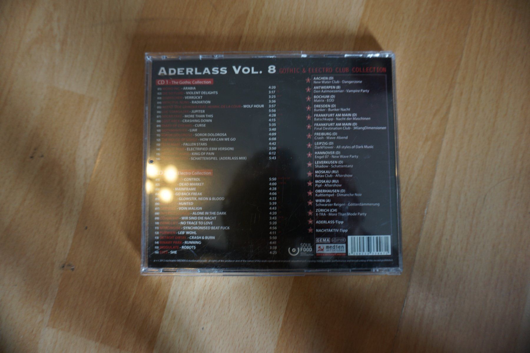 CDs: Aderlass CD Vol. 8 - Gothic & Electro Club Collection – Gebraucht aus Zürich von einalemjena 2