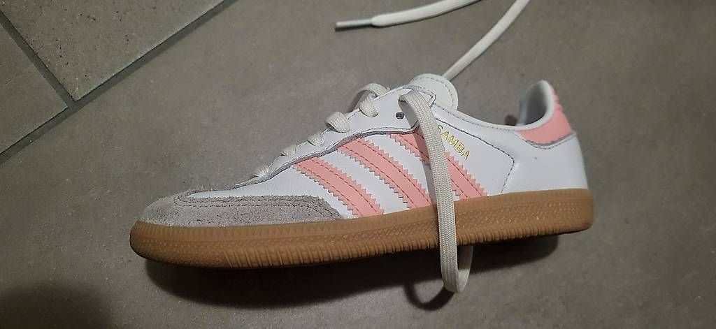 Scarpe da uomo: Adidas Samba Schuhe Grösse 29 – Usato da Aarburg venduto da vere86 1