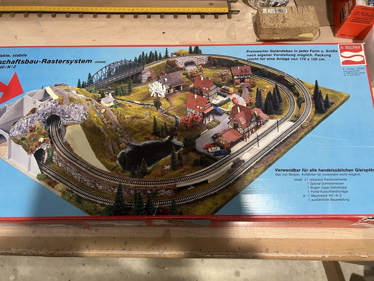 Modellini di ferrovie: Landschaft Bau Materialien – Usato da Dübendorf venduto da Troggy 1