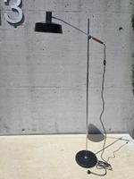 Stehlampe silberschwarz 60er midcentury vintage Dutch Design