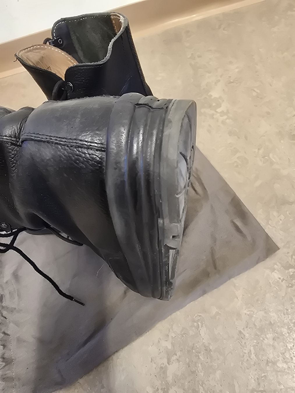 Herrenschuhe: Chaussure KS90 bon etat – Gebraucht aus Saxon von trapmal_tcg 2