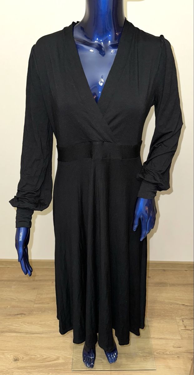 Kleider: BODEN MAXIKLEID GR. 38 (UK 12) – Gebraucht aus Unteraegeri von MH203 1