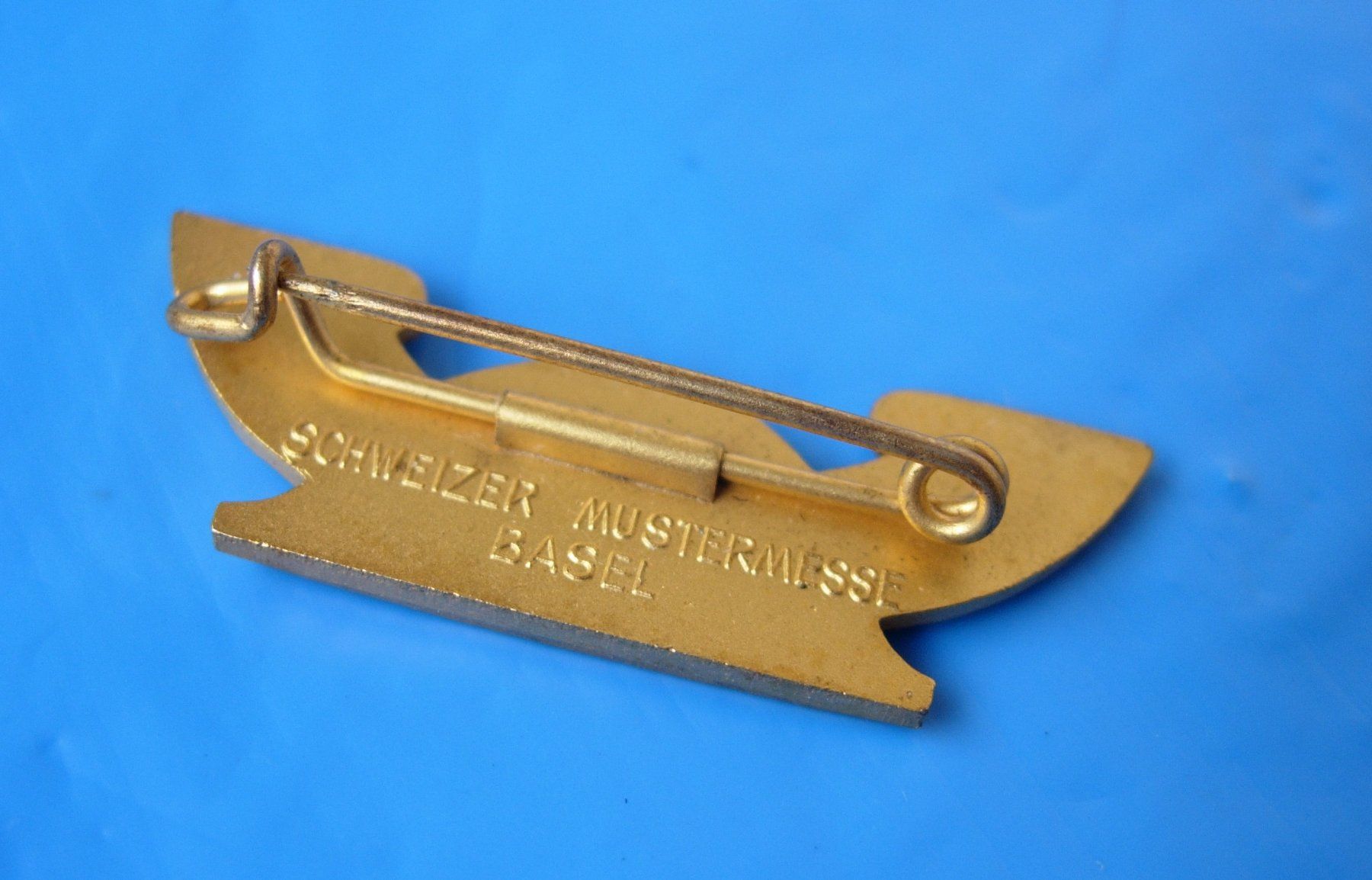Placchette & Badge: MUBA - Abzeichen – Usato da Basel venduto da Grbina64 1