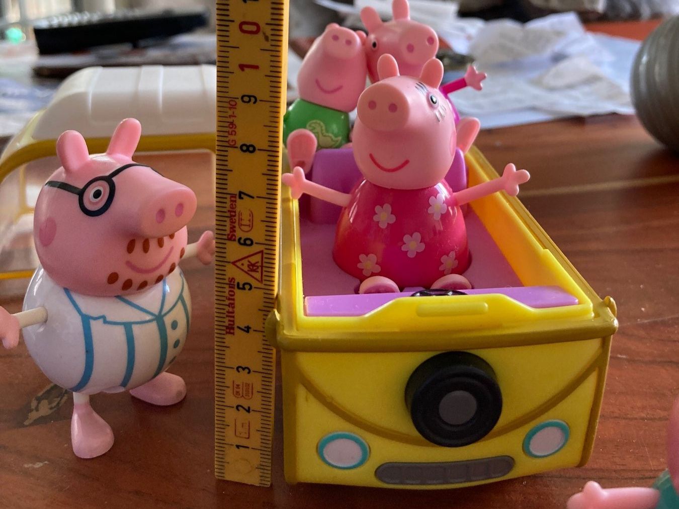 Giocattoli: Peppa Wutz Spielfiguren mit "Cabriole" – Usato da Eschenbach SG venduto da verbascum