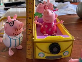 Peppa Wutz Spielfiguten mit "Cabriole"