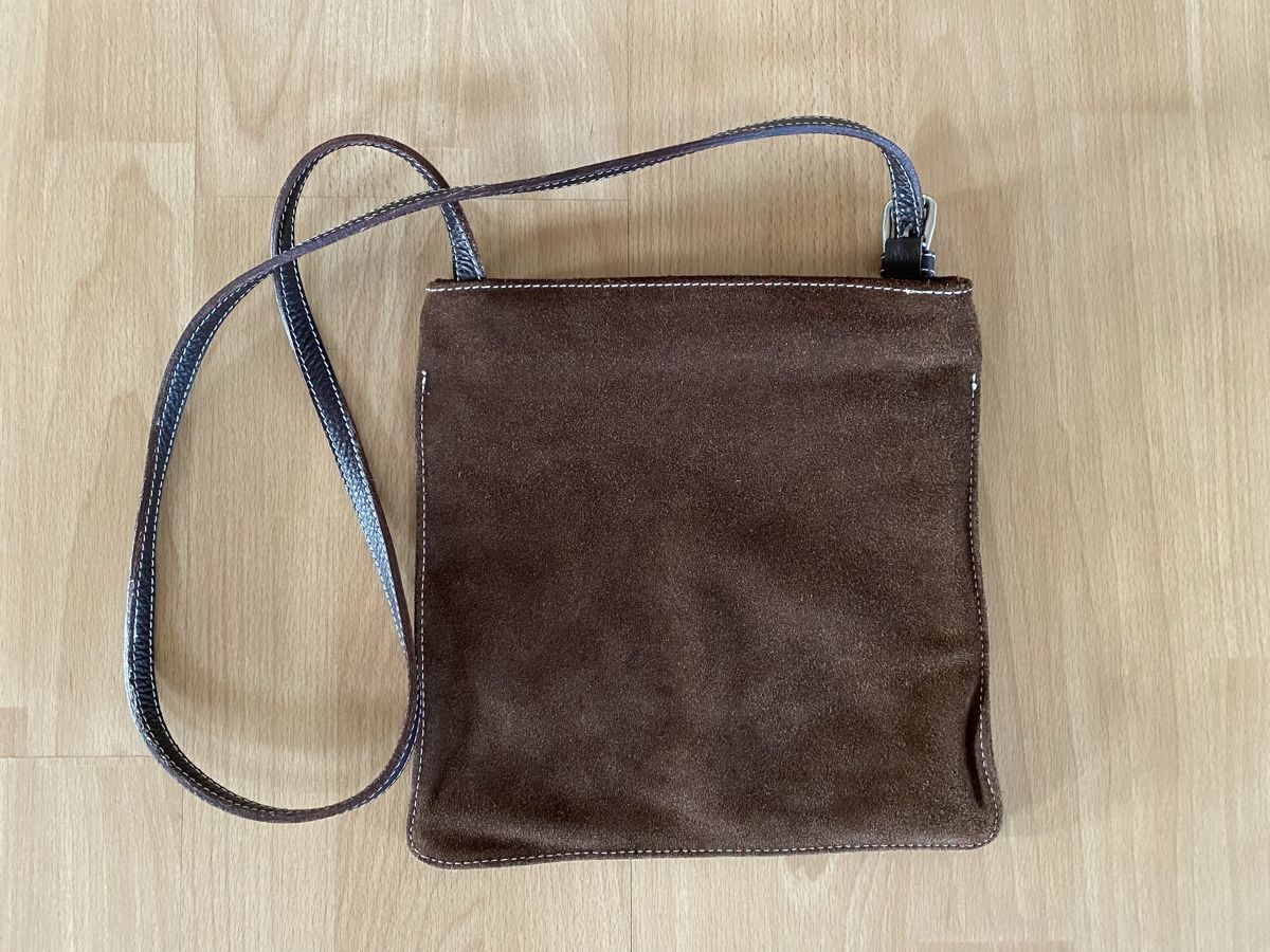 Borse da donna: Braune Wildledertasche, Umhängetasche – Nuovo (secondo la descrizione) da Buochs venduto da H16 7