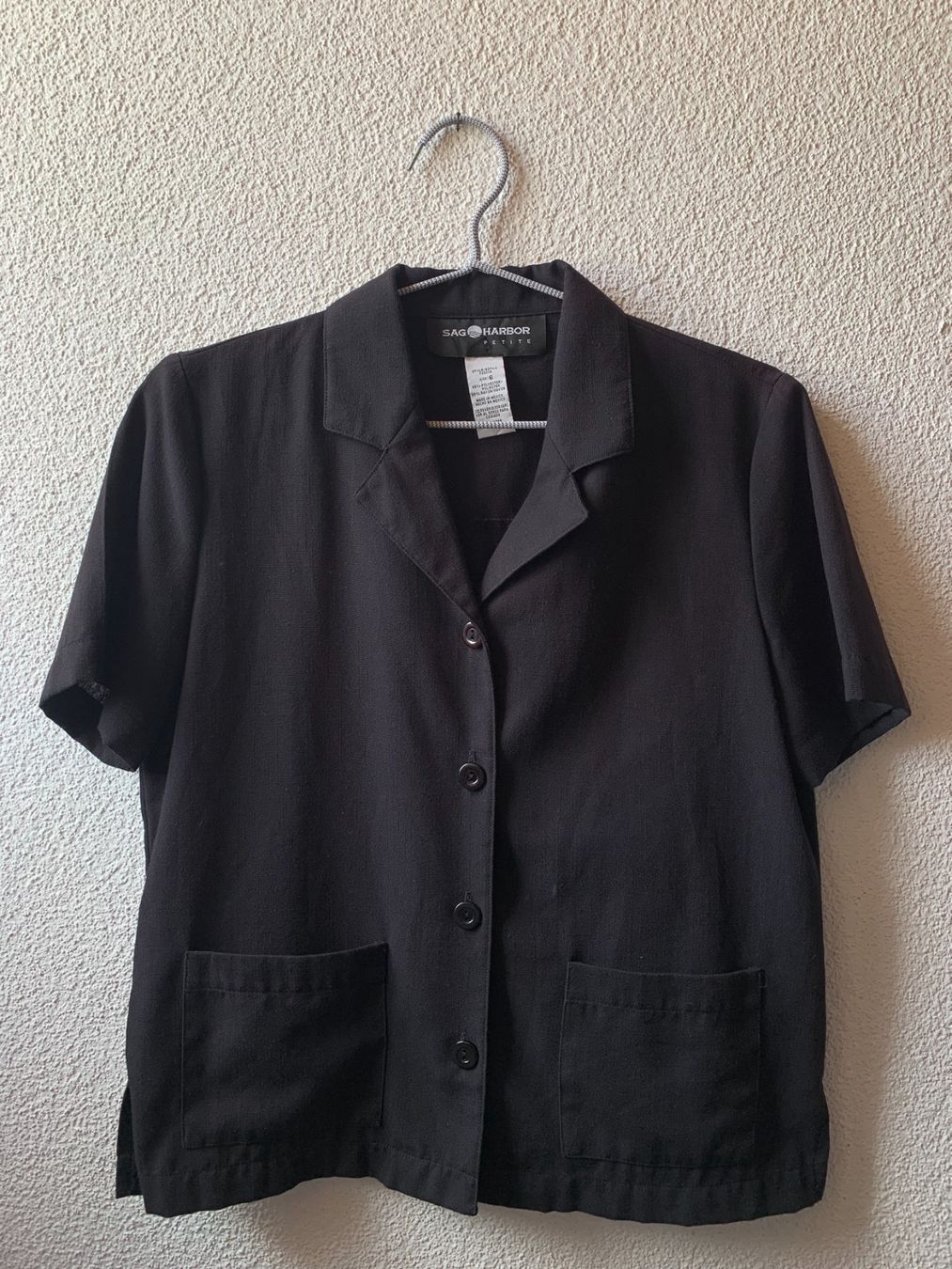 Camicette: Damen Bluse kurzarm schwarz Size 6 Sag Harbor – Usato da Hochfelden venduto da mmww.97