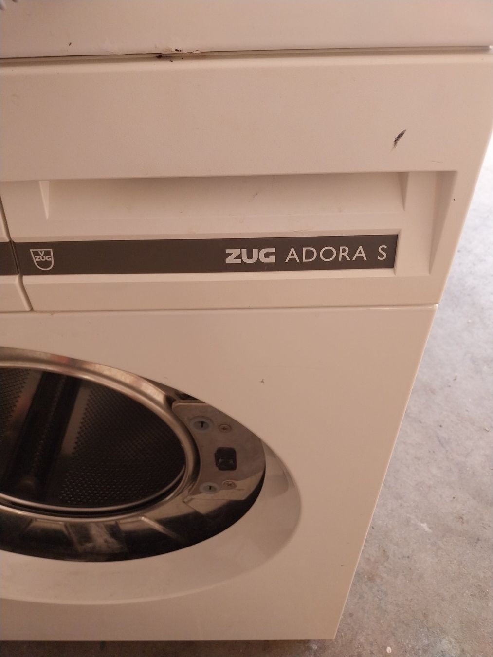 V-Zug Lavatrici: Waschmaschine und Trockner – Usato da Dübendorf venduto da GadWyss 1