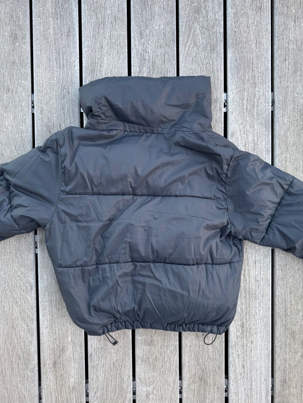 Jacken: Guess jacket – Gebraucht aus La Chaux-de-Fonds von slishwardrobe 2