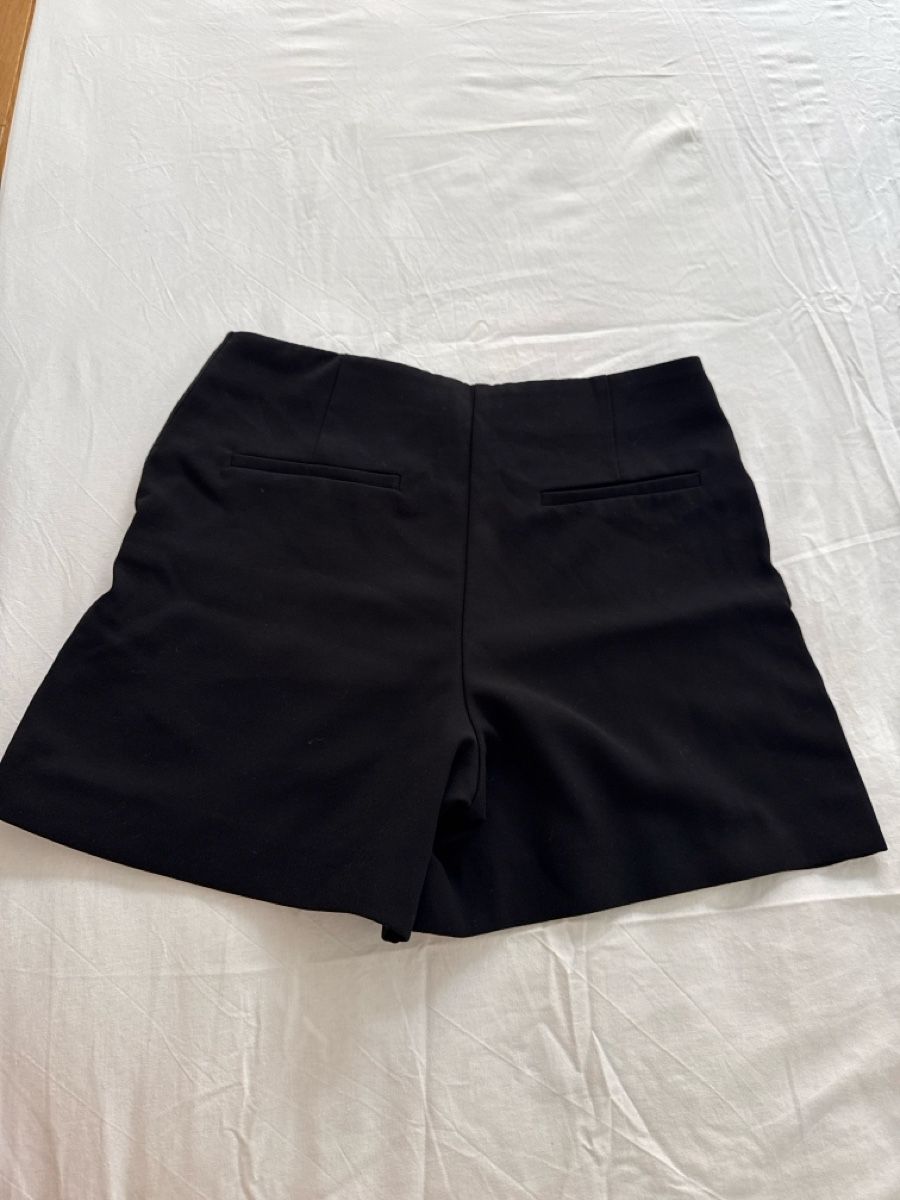 Mango Pantalons: Shorts – D'occasion à Nebikon par Preloved_bykelly 1