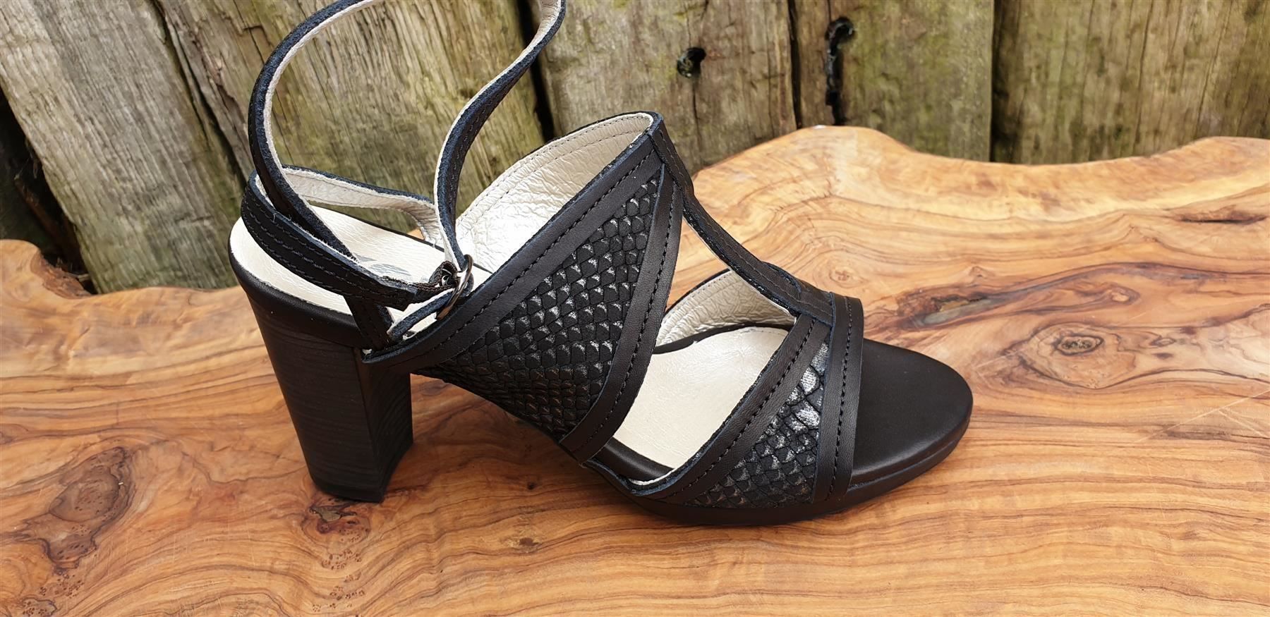 Scarpe da donna: DKODE Belva Sandalen 38 NP159.- NEU – Nuovo e nell'imballaggio originale da Buttwil venduto da MaraMari 3
