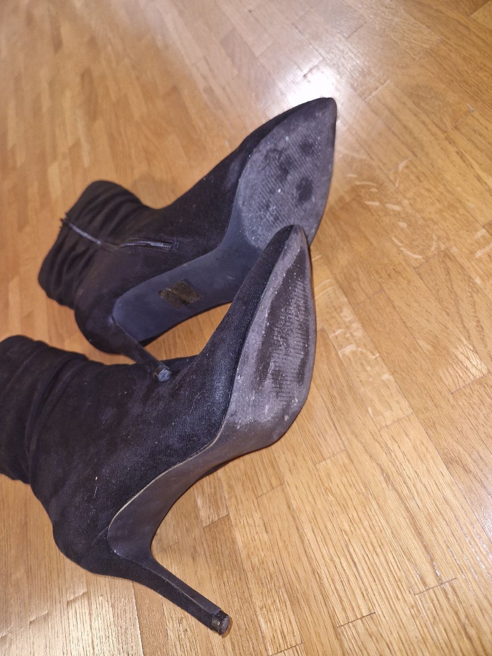 Scarpe da donna: Bottines à talons noir pointure 39 – Usato da Versoix venduto da aline_b 7