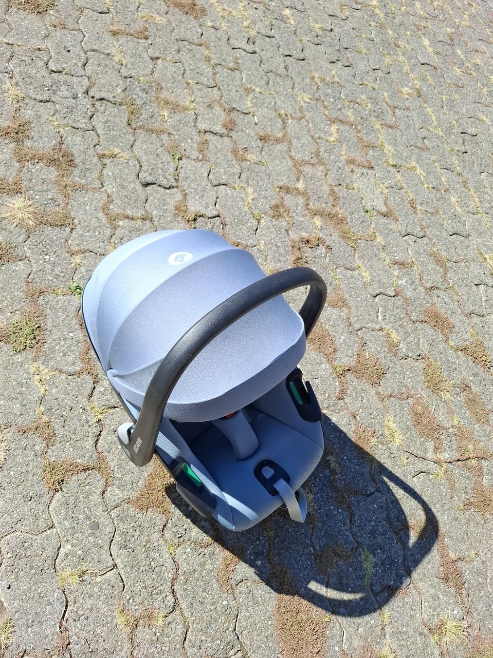 Maxi-Cosi Auto-Kindersitze: Max Cosi Pebble 360 Grau – Gebraucht aus Bowil von Yfazer 6