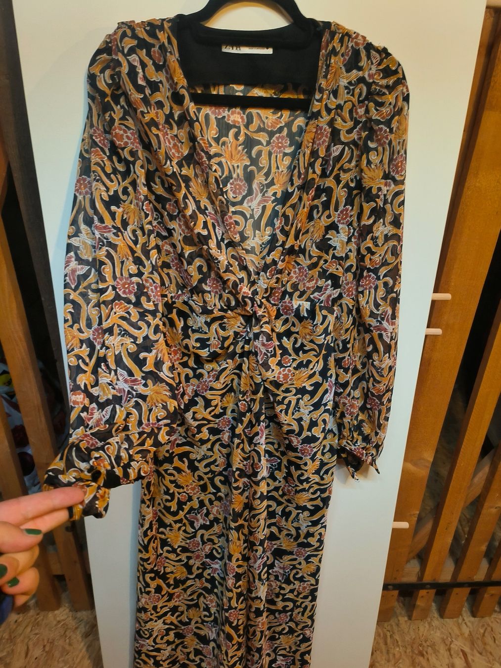 Zara Kleider: Zara Kleid, Herbstmuster, Grösse L – Gebraucht aus Thalwil von jabi 1
