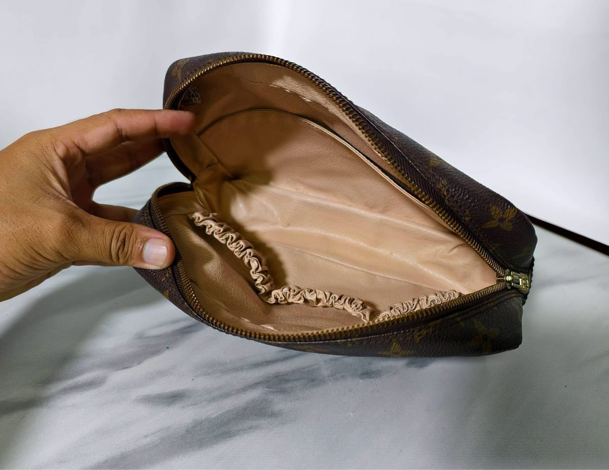 Louis Vuitton Sacs: Louis Vuitton Necessaire – D'occasion à Widnau par Pukpan_99 4