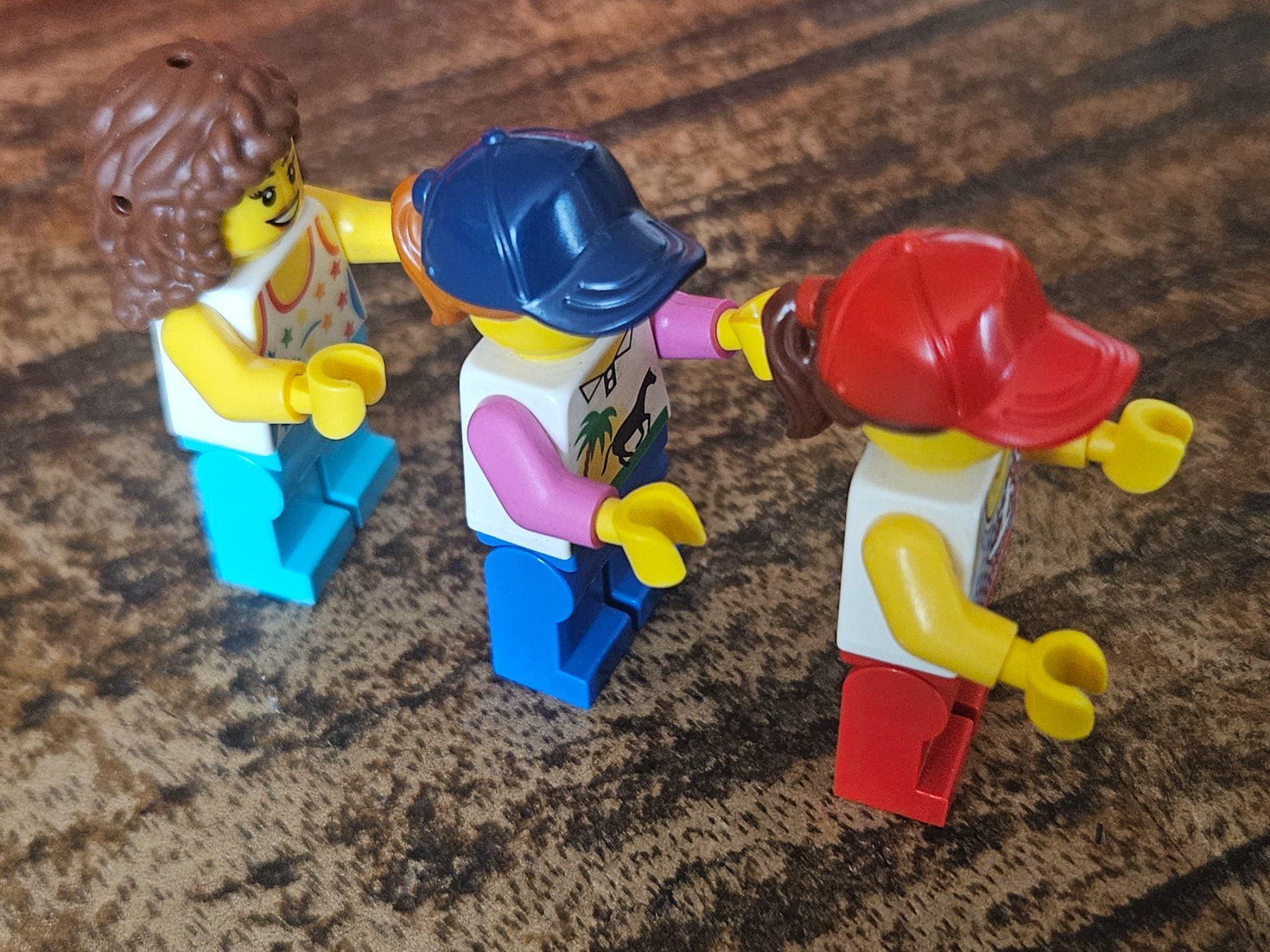 Lego Kit di costruzioni: lego lot de 3 figurines – Usato da Confignon venduto da Ecrofigs 3