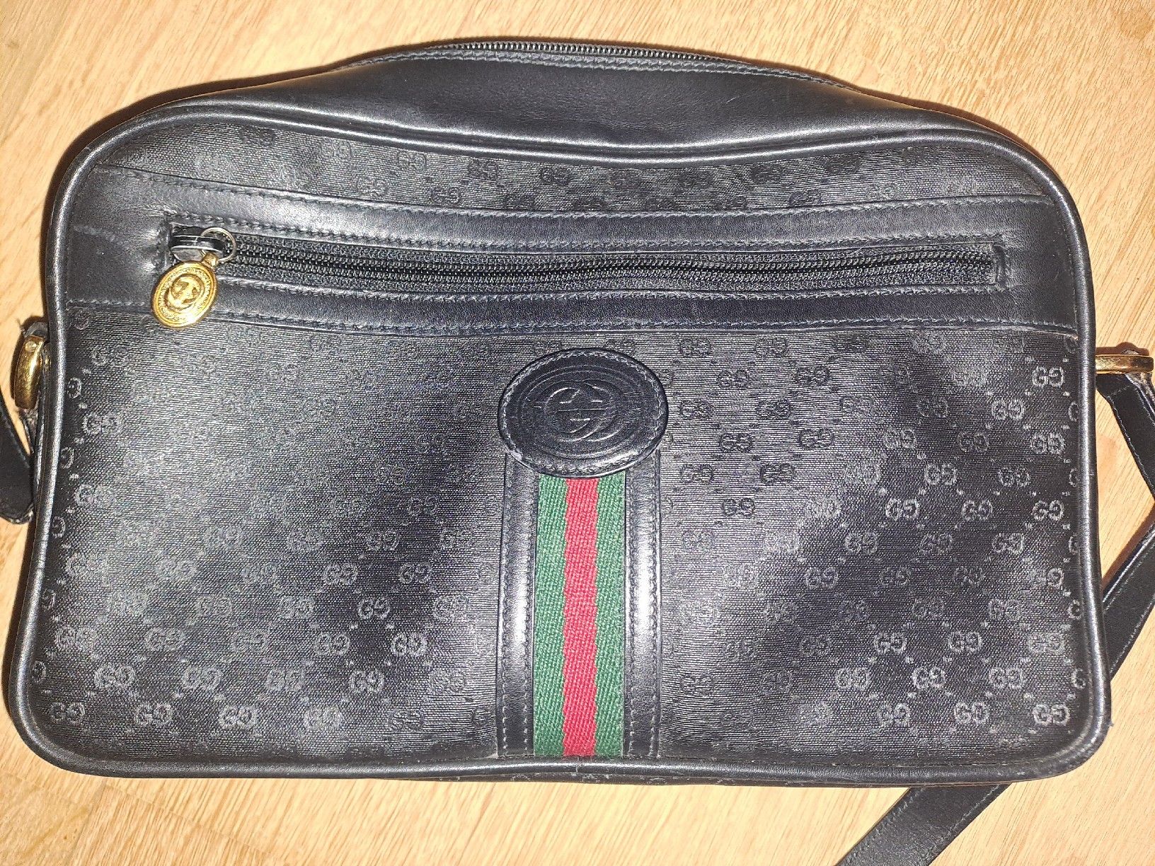 Gucci Sacs femmes: Gucci Tasche – D'occasion à Matzingen par Aurinko