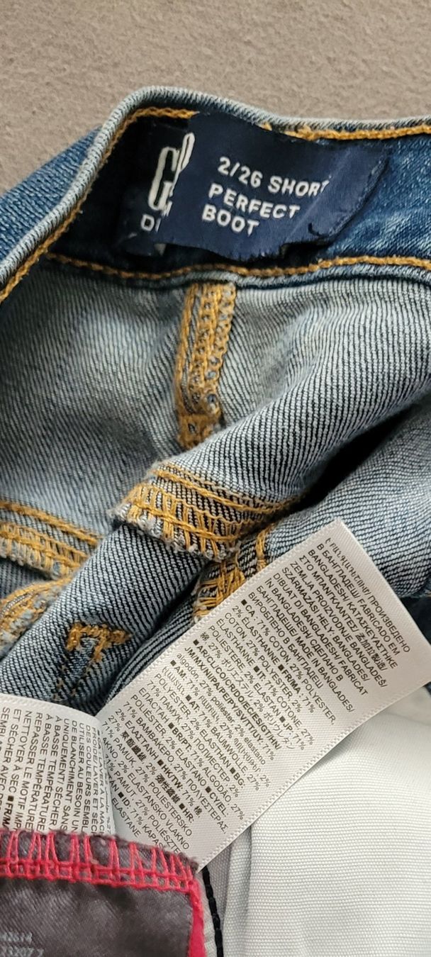 Gap Jeans: GAP  jean flare  coupe taille 38 /Coton – Nuovo (secondo la descrizione) da Vevey venduto da x_y_f 1