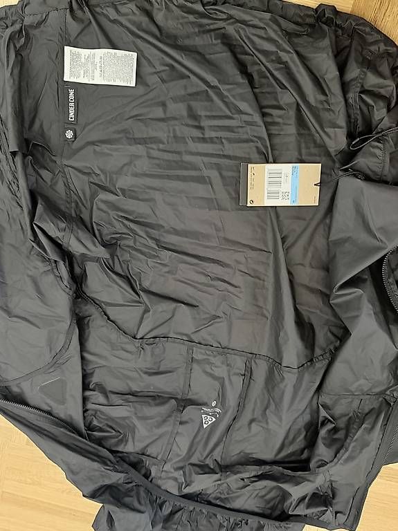 Giacche: Nike ACG Laufjacke – Usato da Basel venduto da alu_l9s8 3