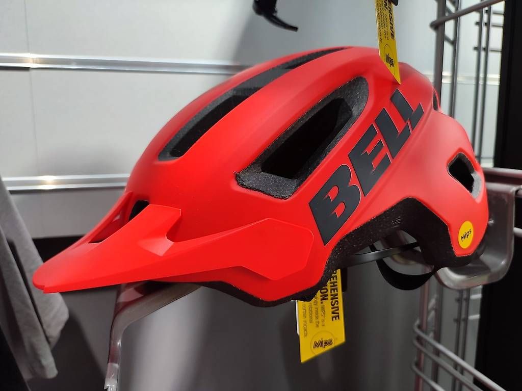 Helme: CASCO BELL NOMAD II MIPS – Gebraucht aus Rivera von inf_qr2h 2