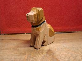 Antiker Hund handgeschnitzt bemalt. Ev. Brienz